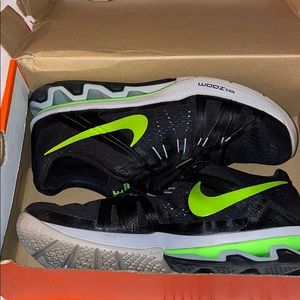 Nike Reax Lightspeed